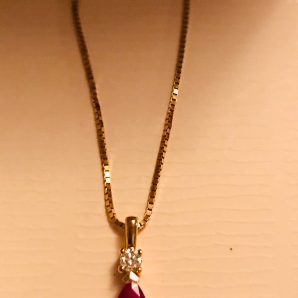 14k gold necklace with ruby pendant - Picture 3 of 10